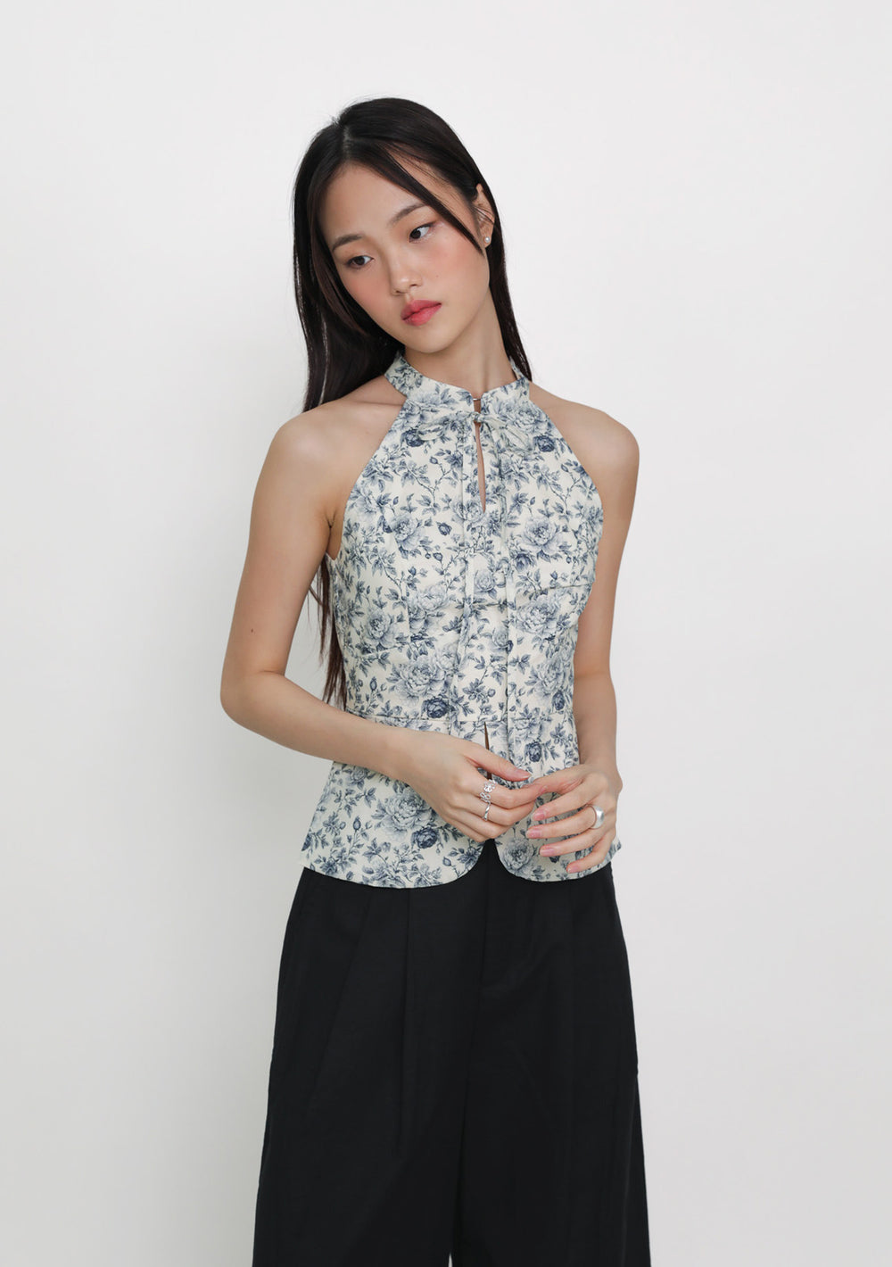 Fang Keyhole Qipao Halter Top (Floral)