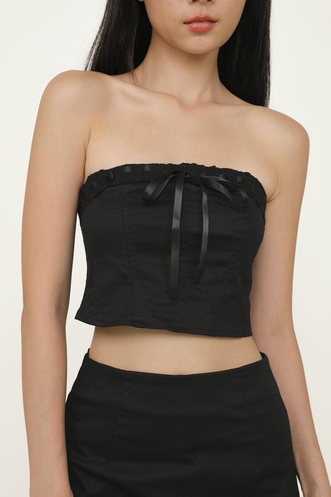 Anne Ribbon Embroidery Tube Top – The Tinsel Rack