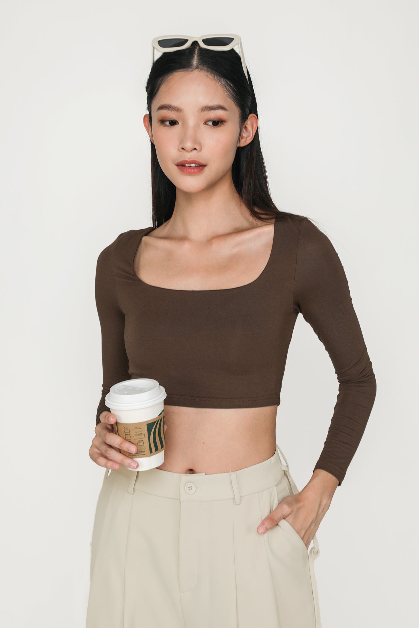 トップス Avrill ribbon tops Neck Ribbon Detail Long Sleeve Cropped Top CD21 - Korean Women's