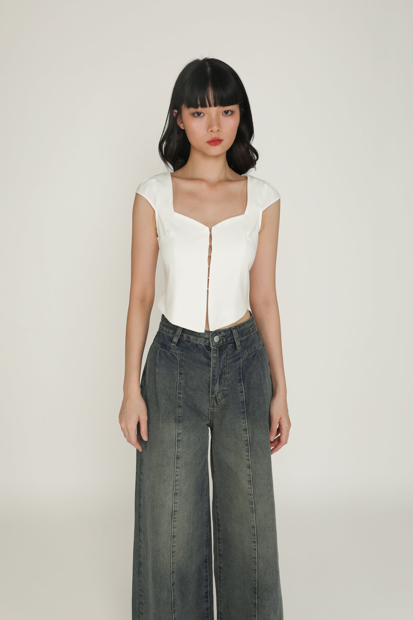 【INCHANT ME】Tin Vintage Semi-Wide Denim Pants INCHANT ME】Tin Vintage Semi-Wide Denim Pants