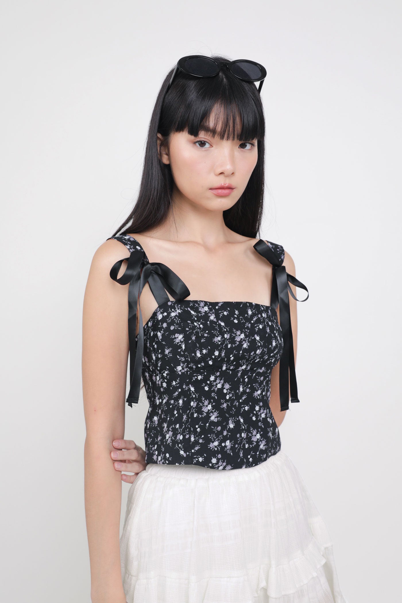chiara-black-posies-ribbon-top