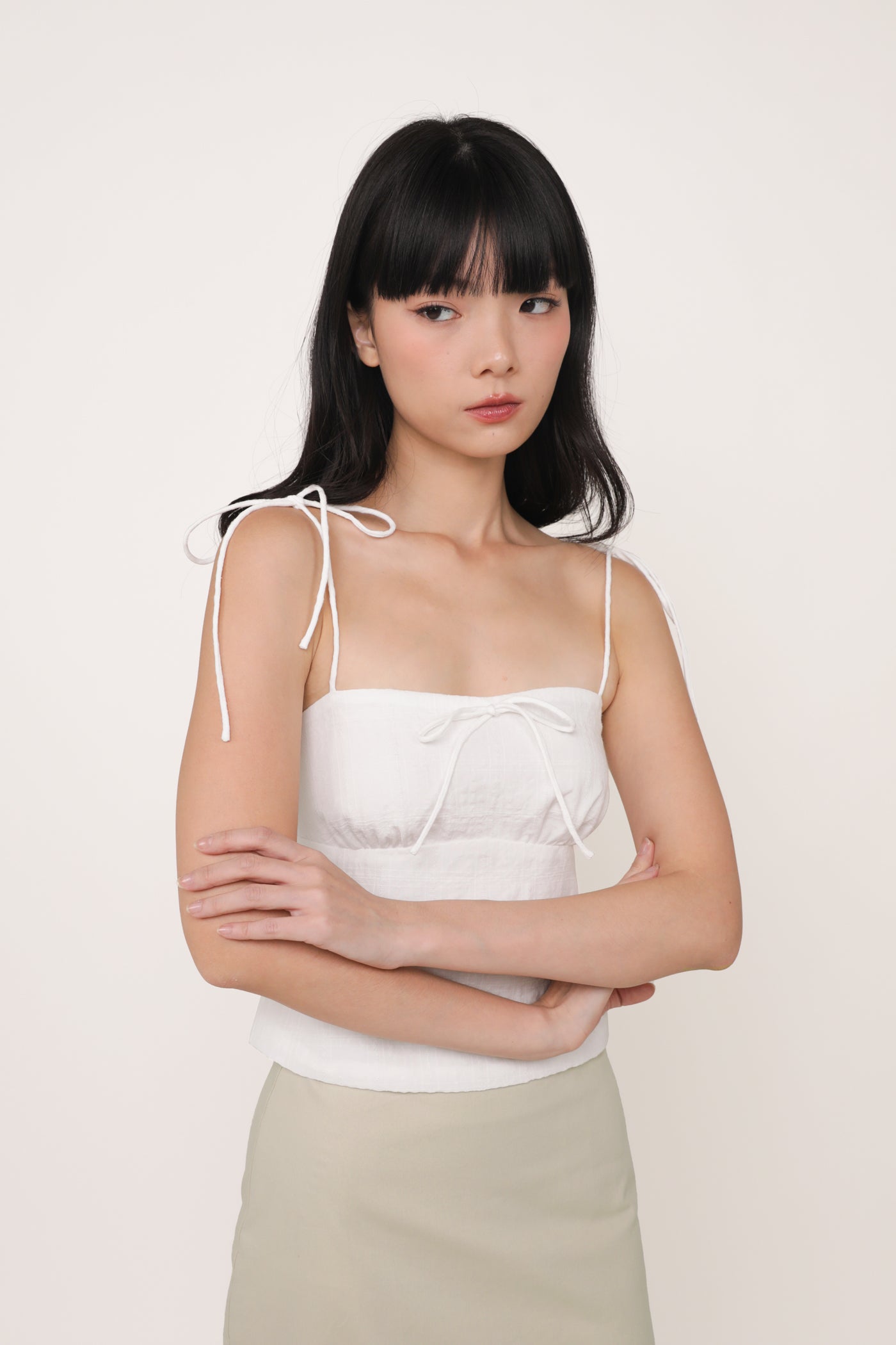 eleanora-white-plaid-ribbon-