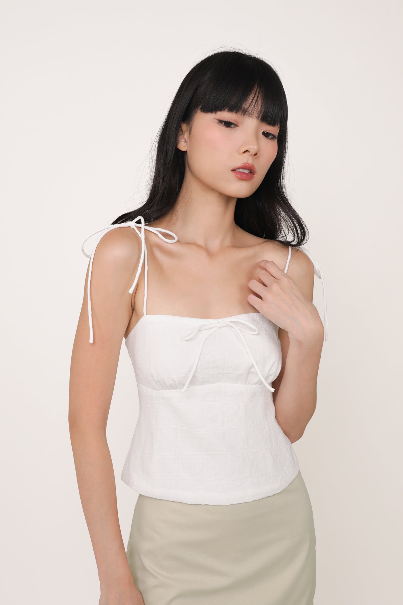 eleanora-white-plaid-ribbon-