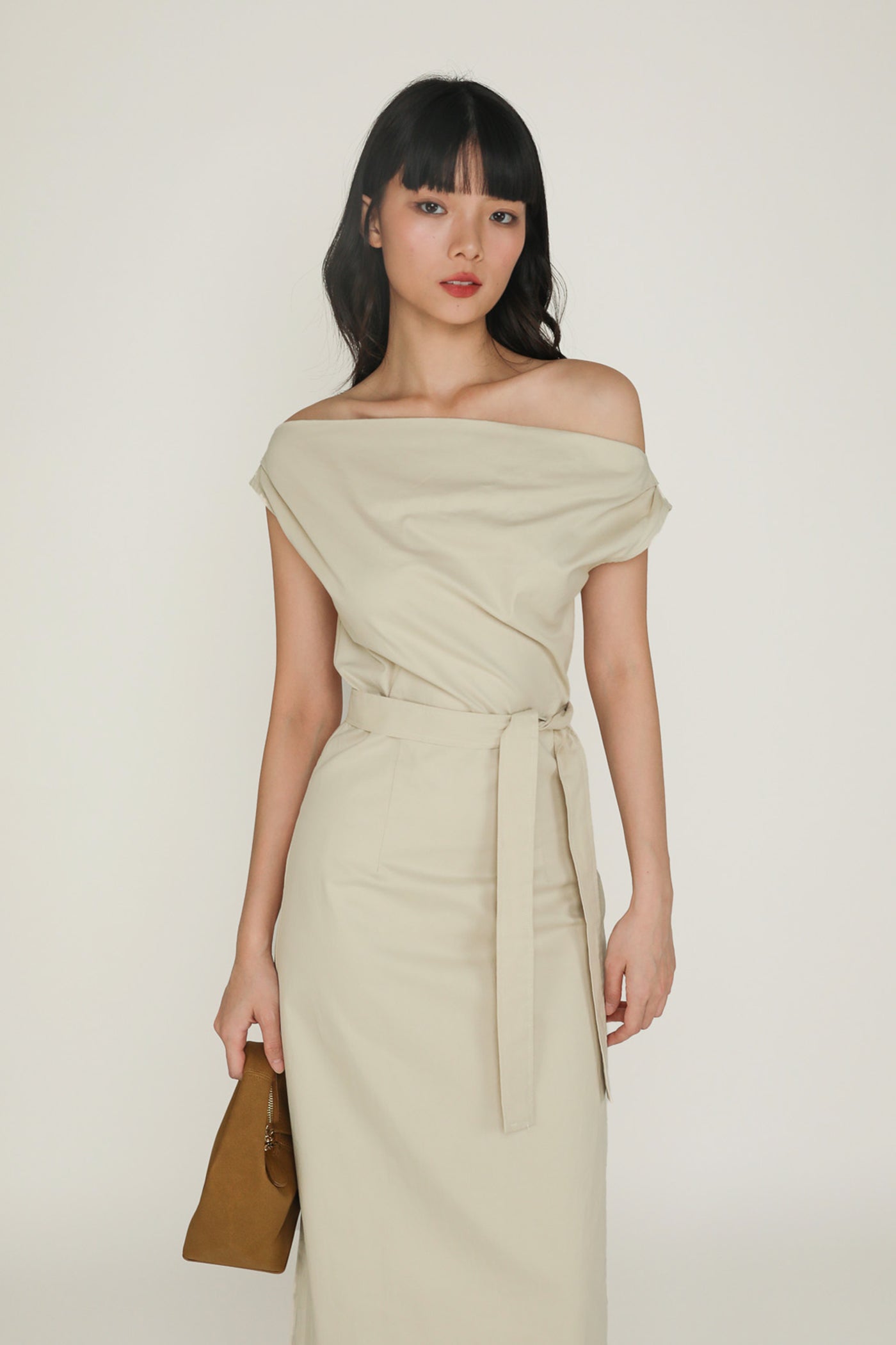 ワンピース ENFOLD CURVE-SLEEVE ASYMMETRY-DRESS ENFOLD - CURVE-SLEEVE ASYMMETRY-DRESS / ドレス / ワンピース