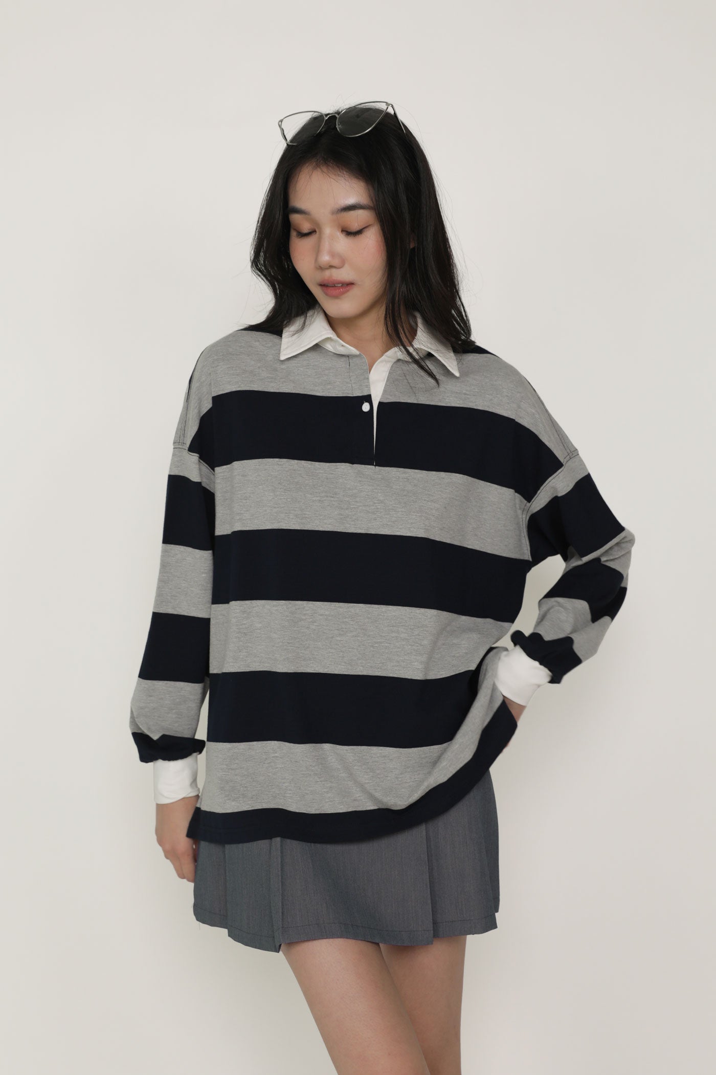 leonard-grey-stripes-oversized