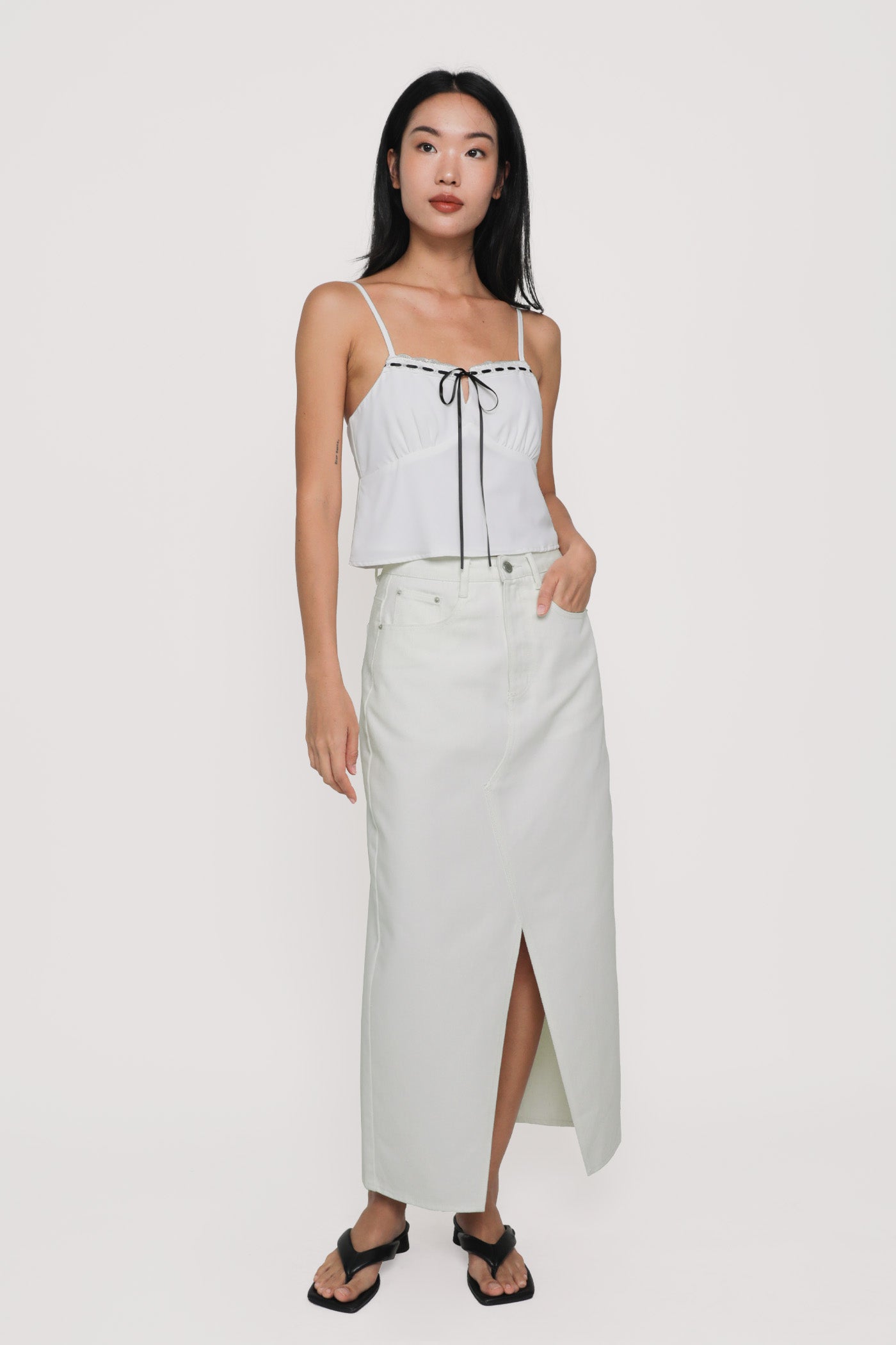 トップス meltthelady neck ribbon tops Chantal Romantic Ribbon Top in Iconic White | Chello
