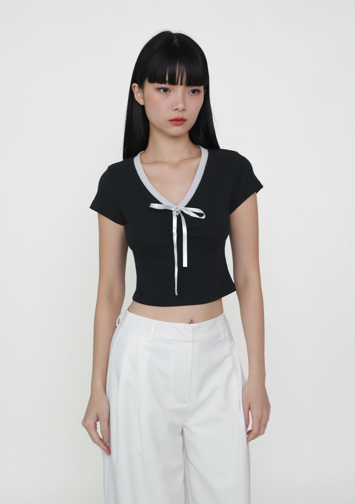 reika-_color_black-ruched-